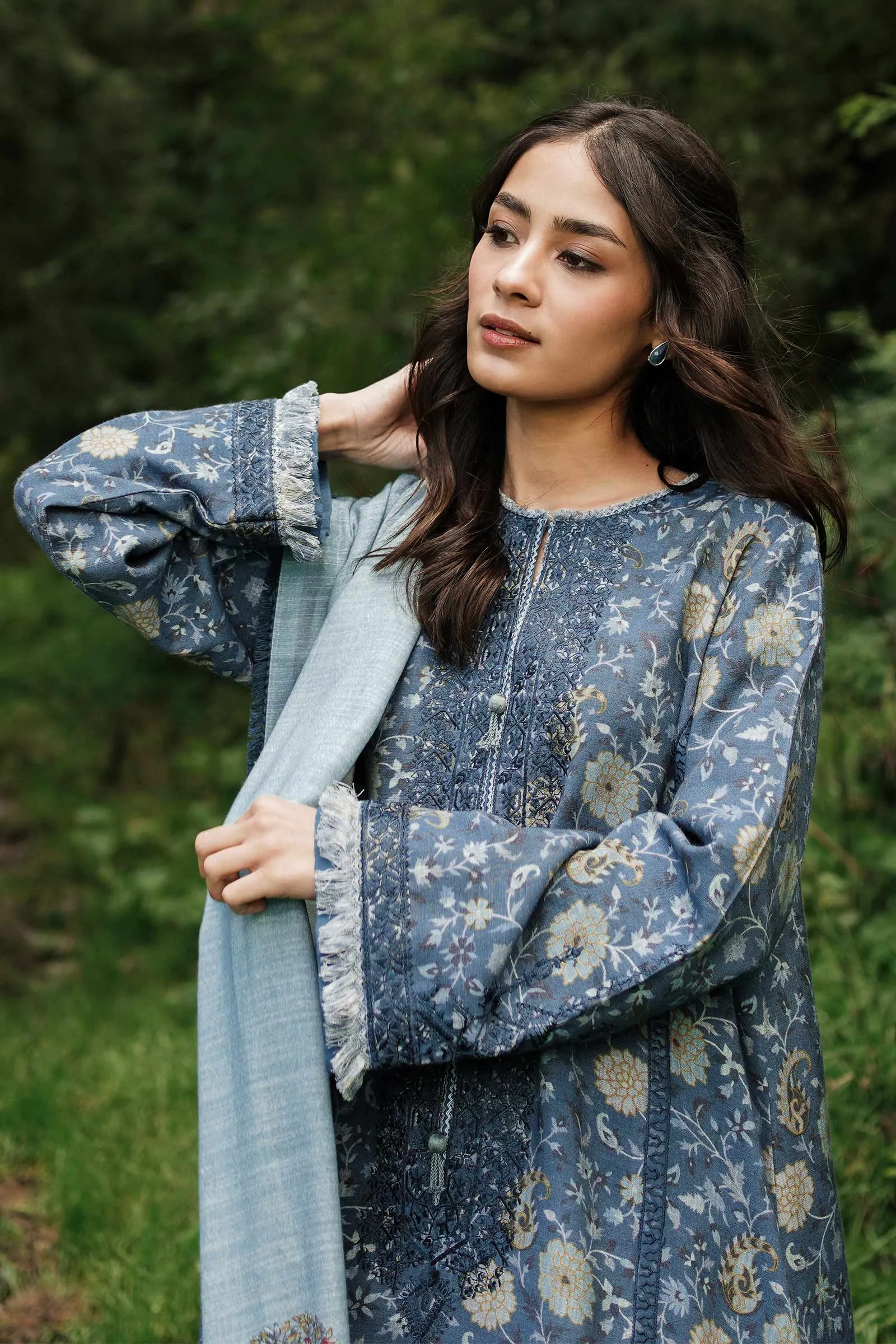 ZW22-8A | Zara Shahjahan Coco Winter Collection 2022 | Unstitched Embroidered Khaddar Linen  Suits