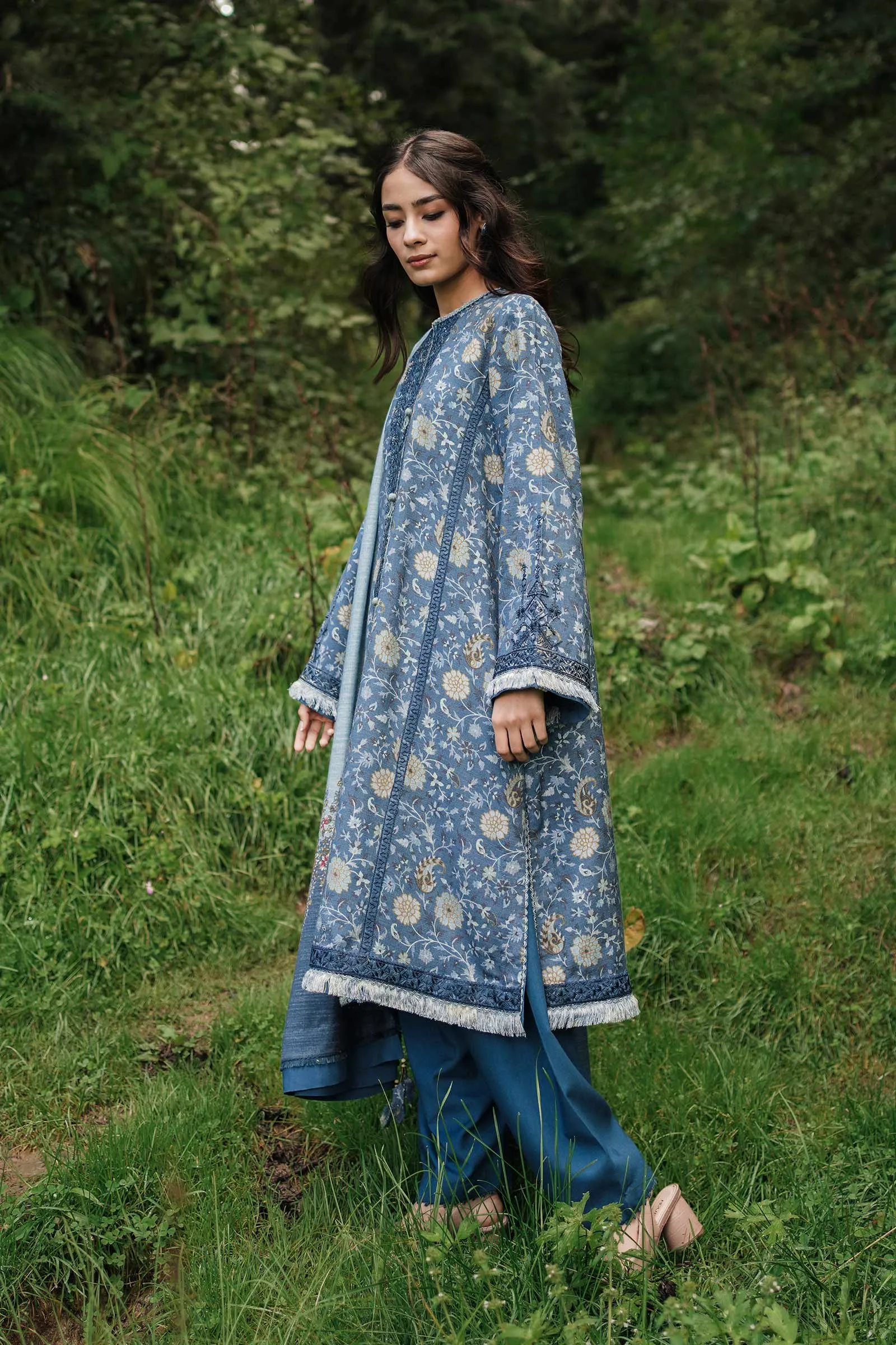 ZW22-8A | Zara Shahjahan Coco Winter Collection 2022 | Unstitched Embroidered Khaddar Linen  Suits